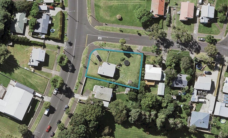 152 Tripoli Road, Point England, Auckland - Carousel 1