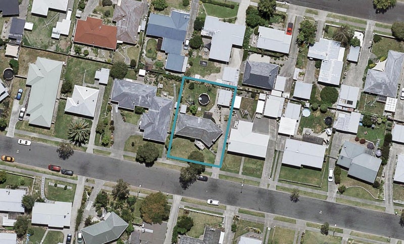 34 Robinson Crescent, Tamatea, Napier - Carousel 1
