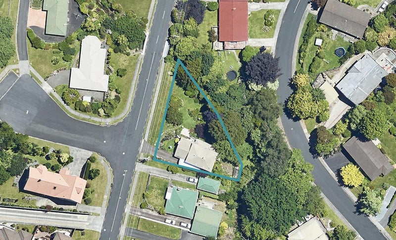 6 Utuhina Road, Springfield, Rotorua - Carousel 1