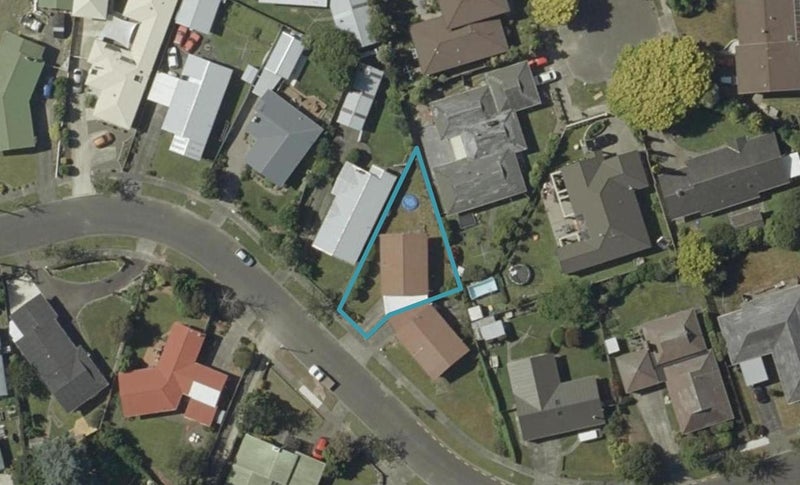 33 Buick Crescent, Awapuni, Palmerston North - Carousel 1