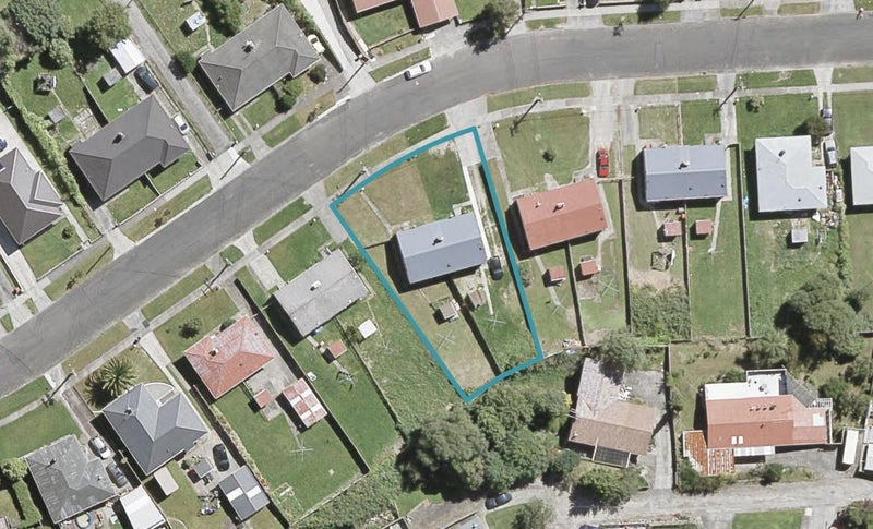 37 Delaney Drive, Stokes Valley, Lower Hutt - Carousel 1