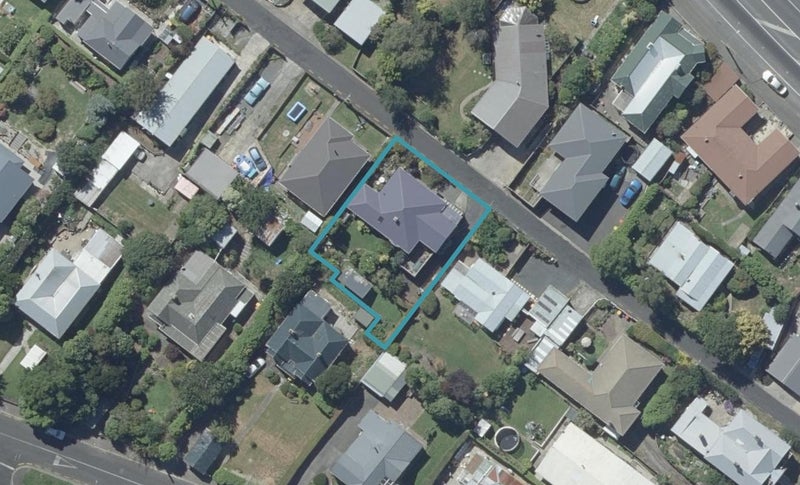 9 Ayr Street, Kaikorai, Dunedin - Carousel 1