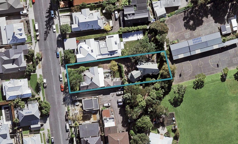 1 Masons Avenue, Herne Bay, Auckland - Carousel 1