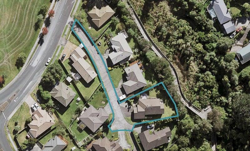 82 Barbados Drive, Unsworth Heights, Auckland - Carousel 1