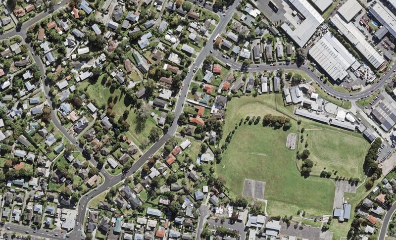 29C Diana Drive, Glenfield, Auckland - Carousel 1