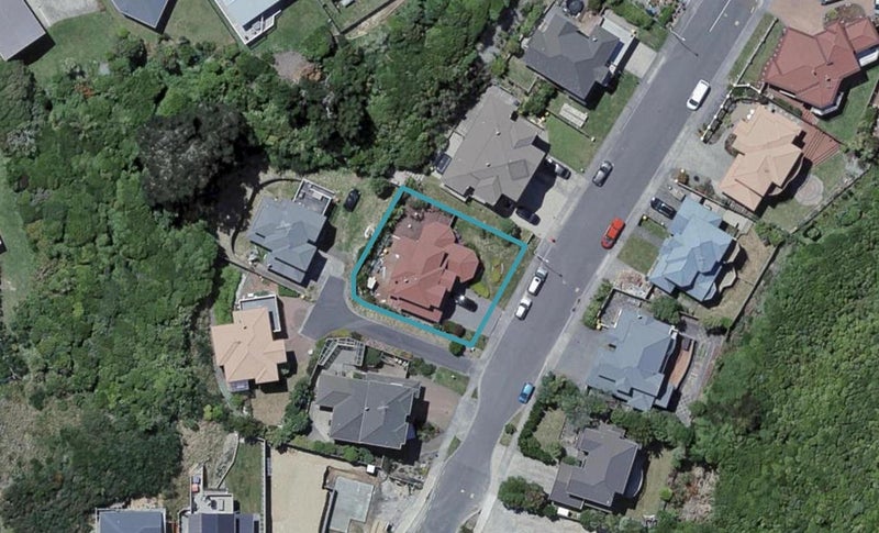 8 Domett Street, Newlands, Wellington - Carousel 1