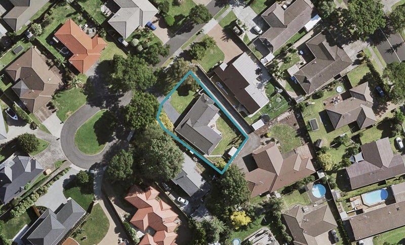 8 Framalda Place, Conifer Grove, Takanini - Carousel 1