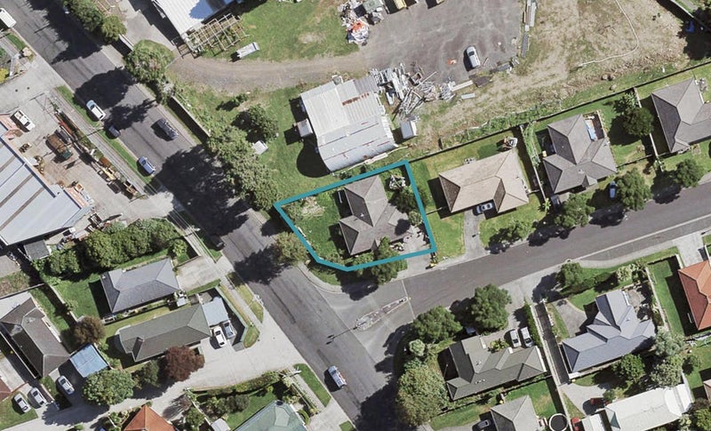 2 Scotts Field Drive, Takanini, Auckland - Carousel 1