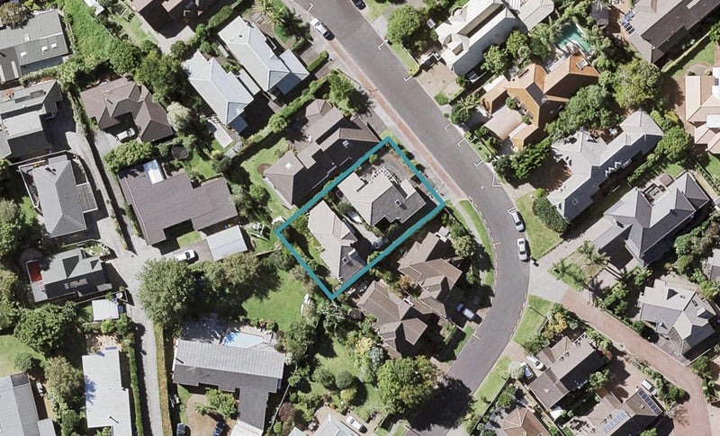 4 Elizabethan Gardens, St Heliers, Auckland - Carousel 1