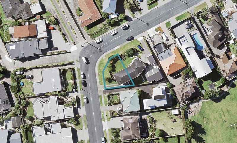18C Waller Avenue, Bucklands Beach, Auckland - Carousel 1