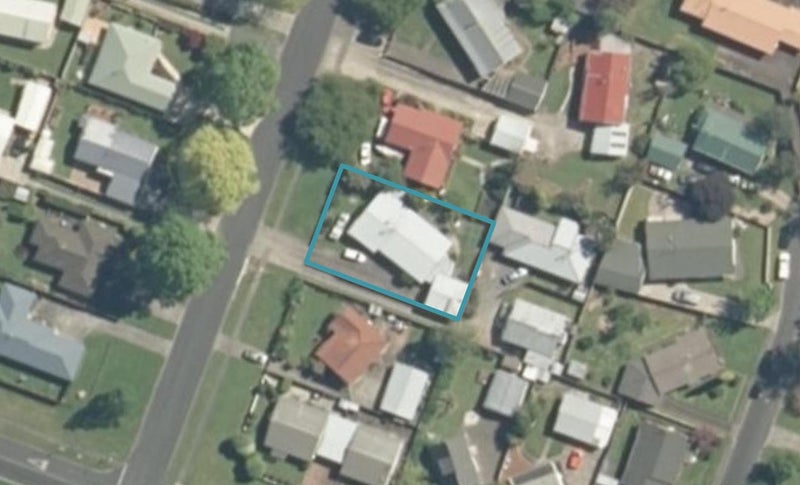 124 Burns Street, Leamington, Cambridge - Carousel 1