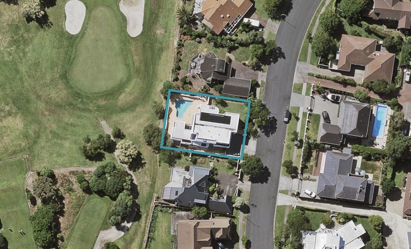 25 Coldham Crescent, Saint Johns, Auckland - Carousel 1