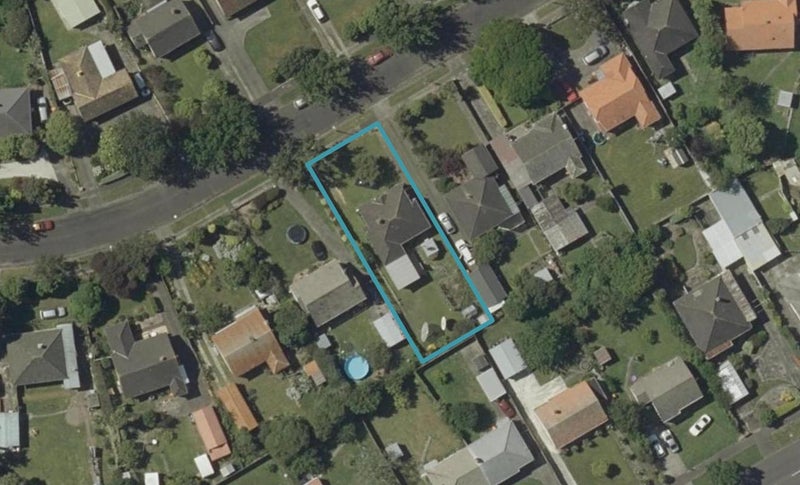 57 Savage Crescent, West End, Palmerston North - Carousel 1