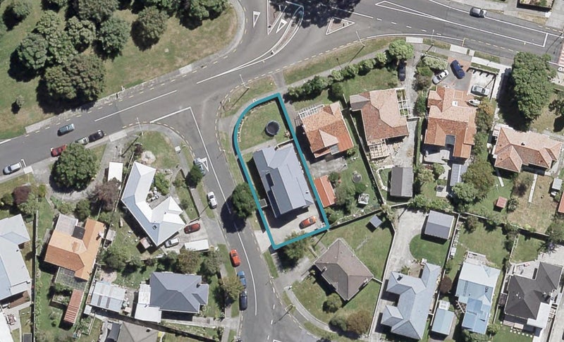 99 Cambridge Terrace, Waterloo, Lower Hutt - Carousel 1