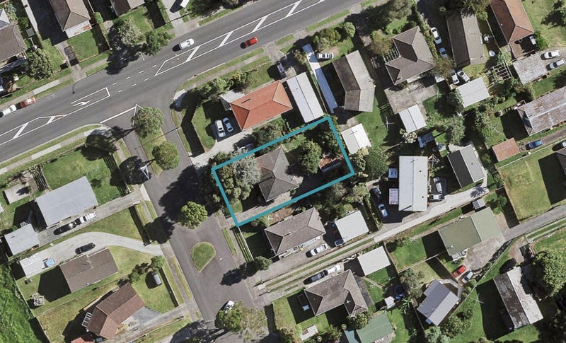 4 Siska Place, Wattle Downs, Auckland - Carousel 1