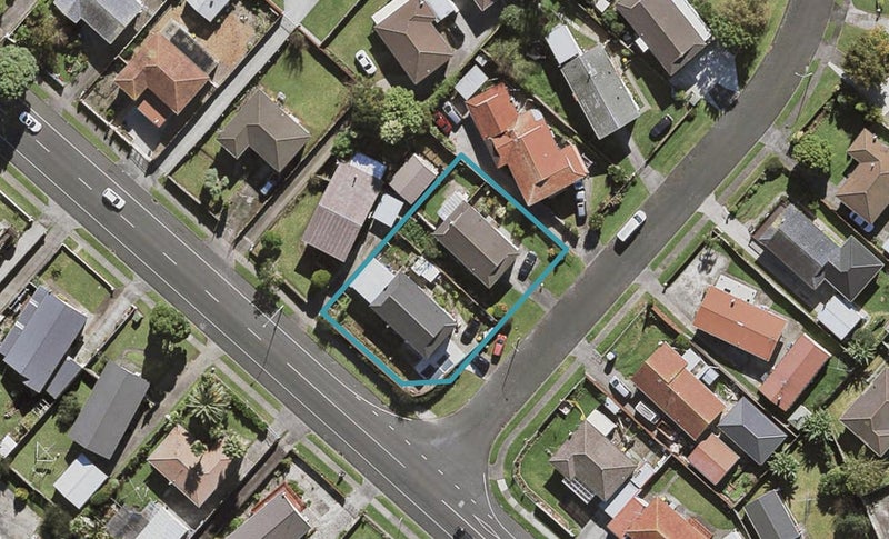 2/2 Komako Place, Papatoetoe, Auckland - Carousel 1