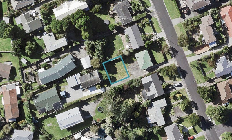 2/37 Waterloo Street, Howick, Auckland - Carousel 1