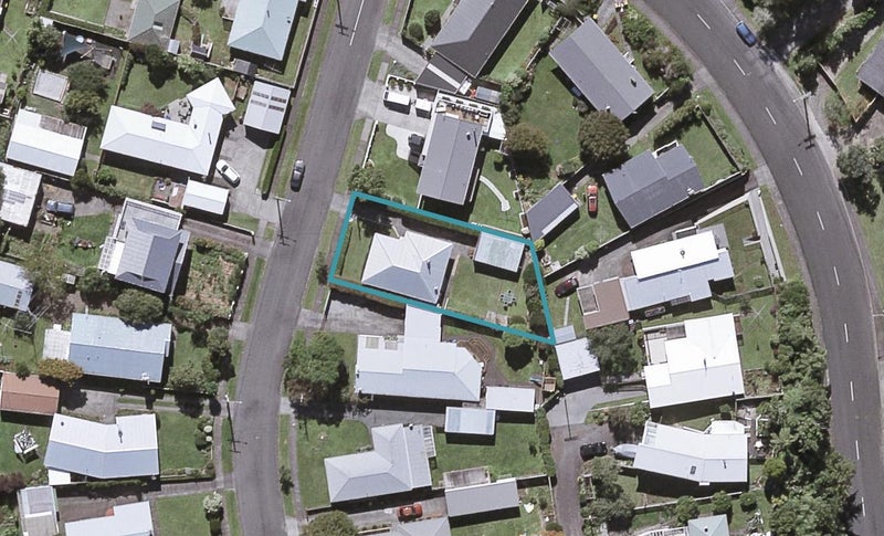5 Manu Crescent, Upper Vogeltown, New Plymouth - Carousel 1