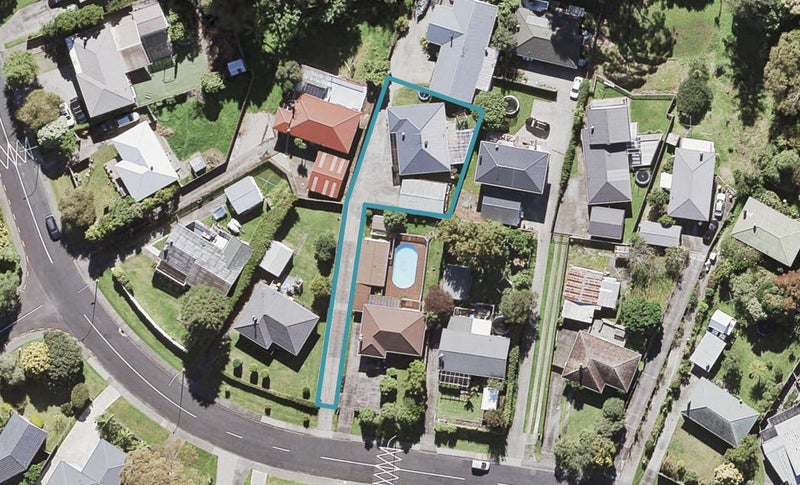 28 La Rosa Street, Green Bay, Auckland - Carousel 1