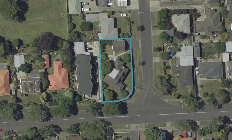 35 Pahiatua Street, Hokowhitu, Palmerston North - Carousel 1