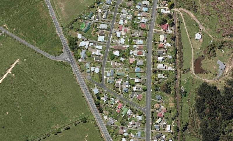 2 Clark Street, Hikurangi, Hikurangi - Carousel 1