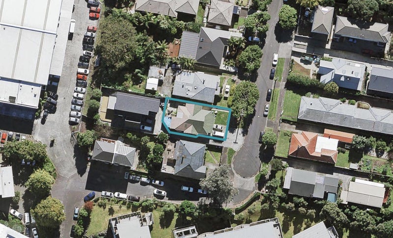 11 Lyon Avenue, Mount Albert, Auckland - Carousel 1