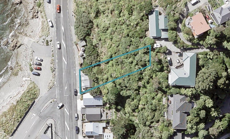 761 Marine Drive, Eastbourne, Lower Hutt - Carousel 1