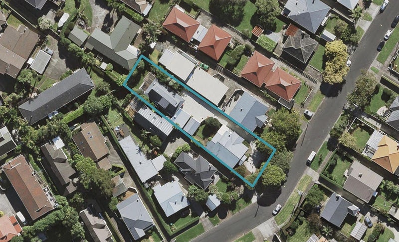 56 Amaru Road, One Tree Hill, Auckland - Carousel 1