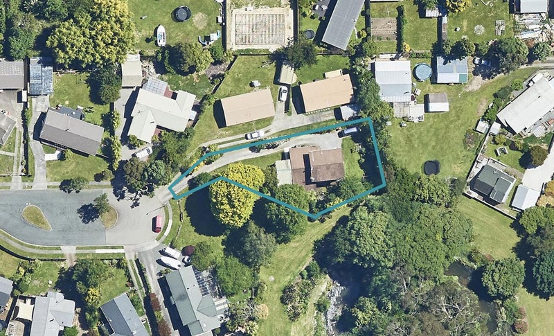 18 Streamdale Place, Ngongotaha, Rotorua - Carousel 1