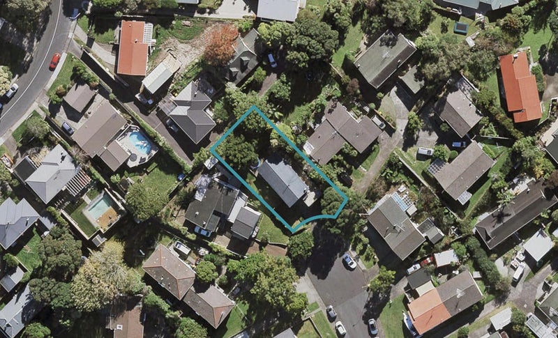 34 Mannering Place, Hillcrest, Auckland - Carousel 1