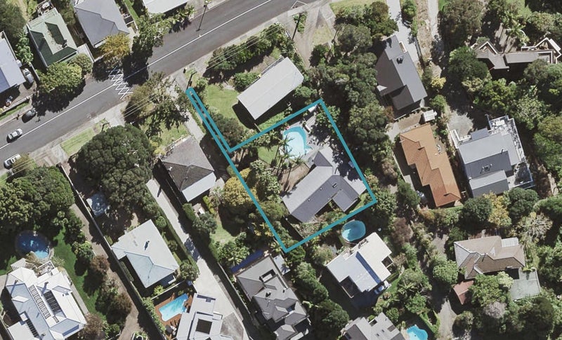 49 Maritime Terrace, Birkenhead, Auckland - Carousel 1