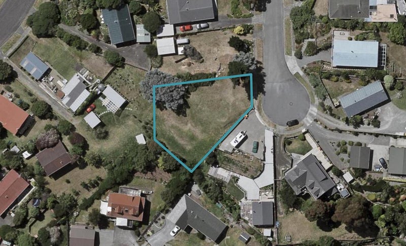 14 Pine Ridge Terrace, Waikanae Beach, Waikanae - Carousel 1