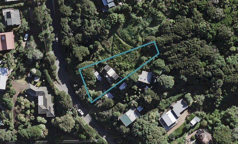 79 O'Brien Road, Omiha, Waiheke Island - Carousel 1
