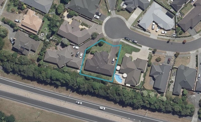 11 Vermont Court, Huntington, Hamilton - Carousel 1