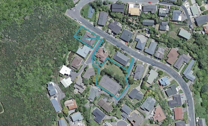 35 Paddington Grove, Karori, Wellington - Carousel 1