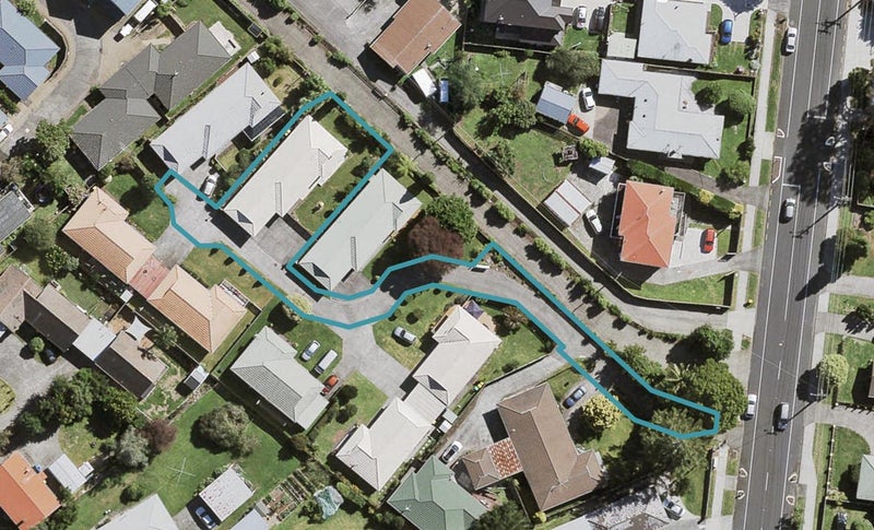 8J Rathgar Road, Henderson, Auckland - Carousel 1