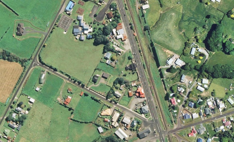 0 Normanby St - Carousel 1