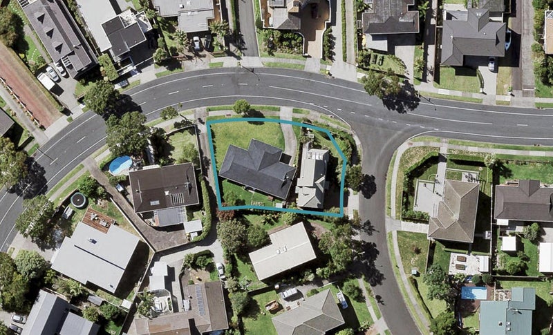 46 Fielding Crescent, Farm Cove, Auckland - Carousel 1