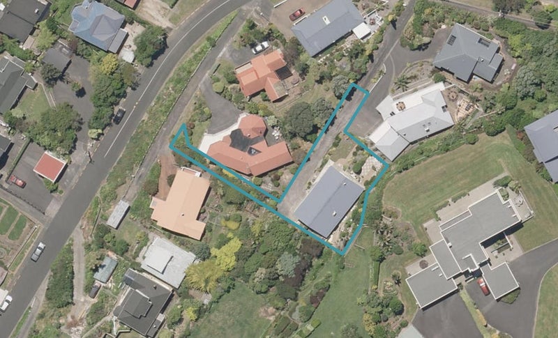 27 Hipango Terrace, Durie Hill, Whanganui - Carousel 1