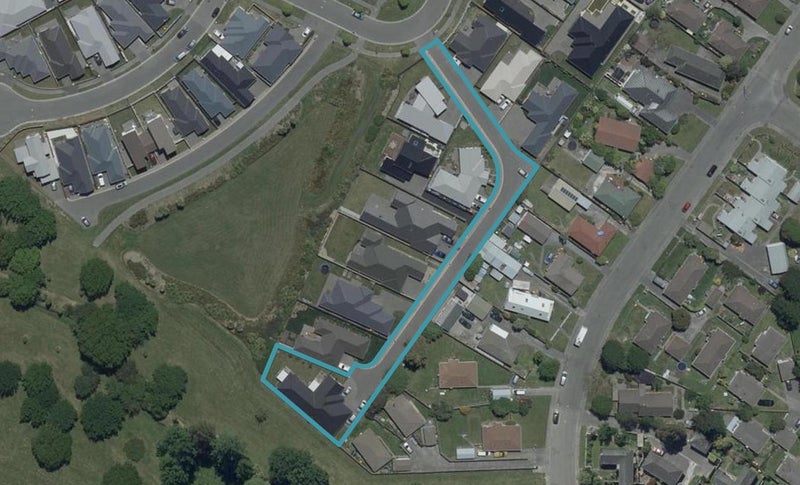 16 Kilkivan Lane, Broomfield, Christchurch - Carousel 1