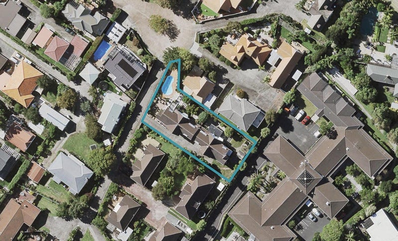 1/6 Elderwood Lane, Belmont, Auckland - Carousel 1