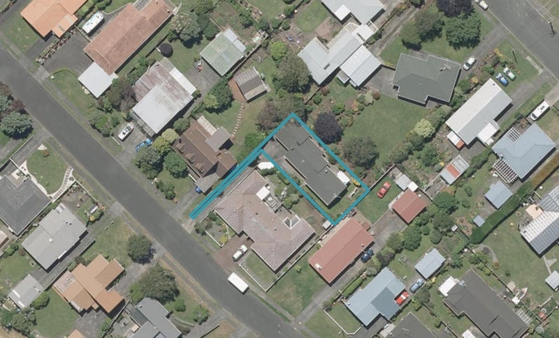 36 Exeter Crescent, Springvale, Whanganui - Carousel 1