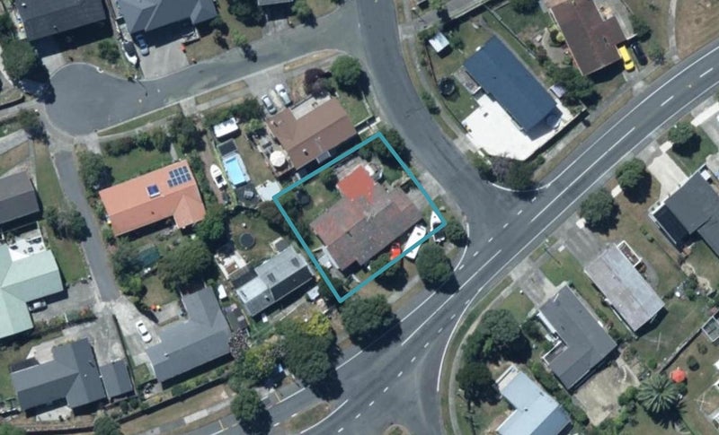 116 Leeward Drive, Whitby, Porirua - Carousel 1