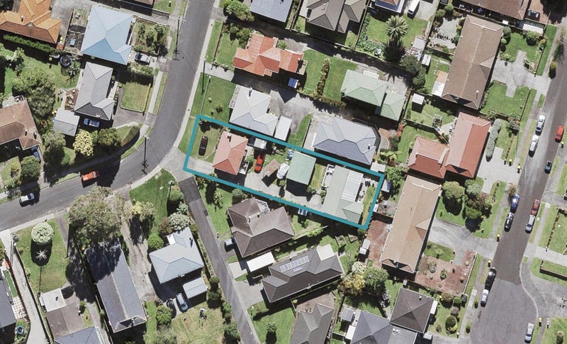 1/6 Aotea Road, Glen Eden, Auckland - Carousel 1