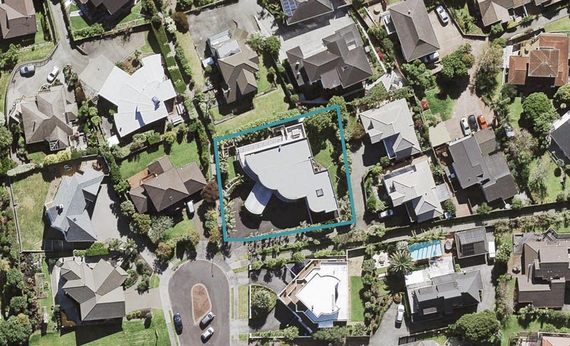 27 Marco Polo Avenue, Lynfield, Auckland - Carousel 1