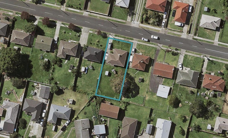 49 Pearl Baker Drive, Otara, Auckland - Carousel 1