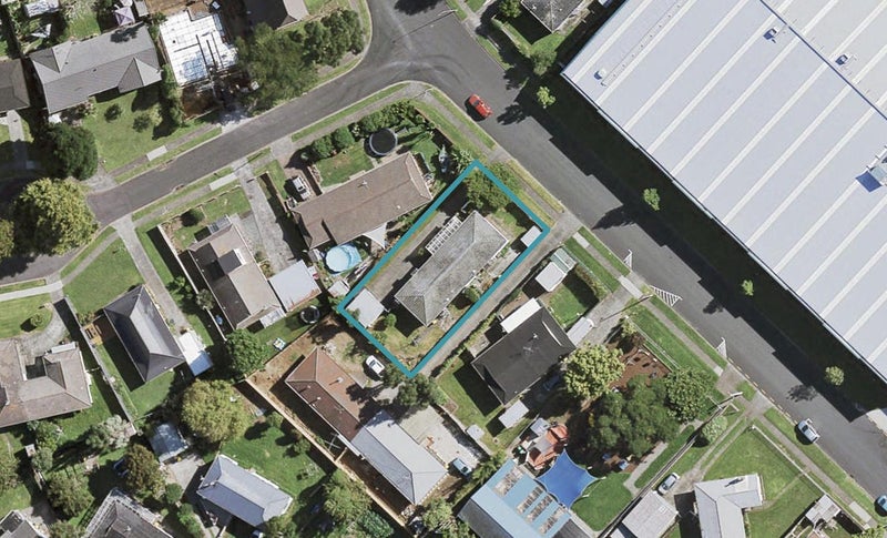 1/26 Waimana Road, Conifer Grove, Takanini - Carousel 1