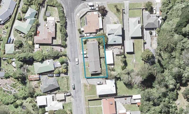 2/1 Sunny Grove, Wainuiomata, Lower Hutt - Carousel 1