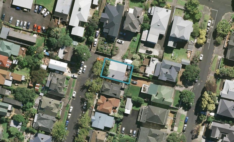22 Parkfield Terrace, Grafton, Auckland - Carousel 1