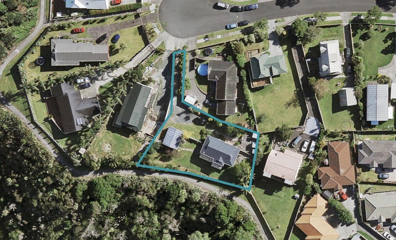 20 Bill Phillip Place, Clendon Park, Auckland - Carousel 1